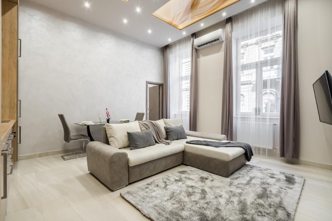 Chic Comfort Suite For 6 By Oktogon Budapest Exterior photo